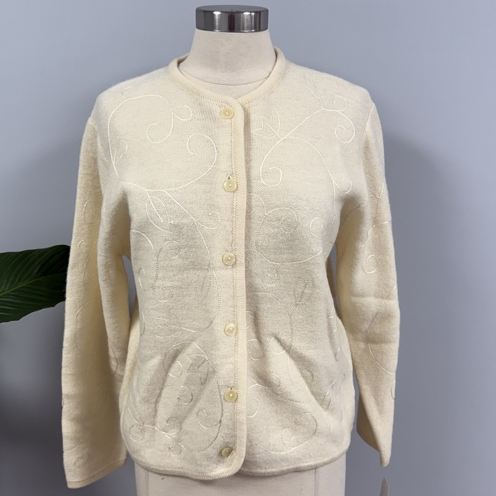 Vtg Pendleton 100% Virgin Boiled Wool Cardigan L Petite Ivory  Woolmark NEW LP